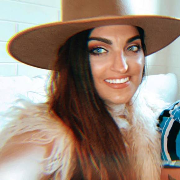 Meet your Posher, Lily - Picture 1 of 1